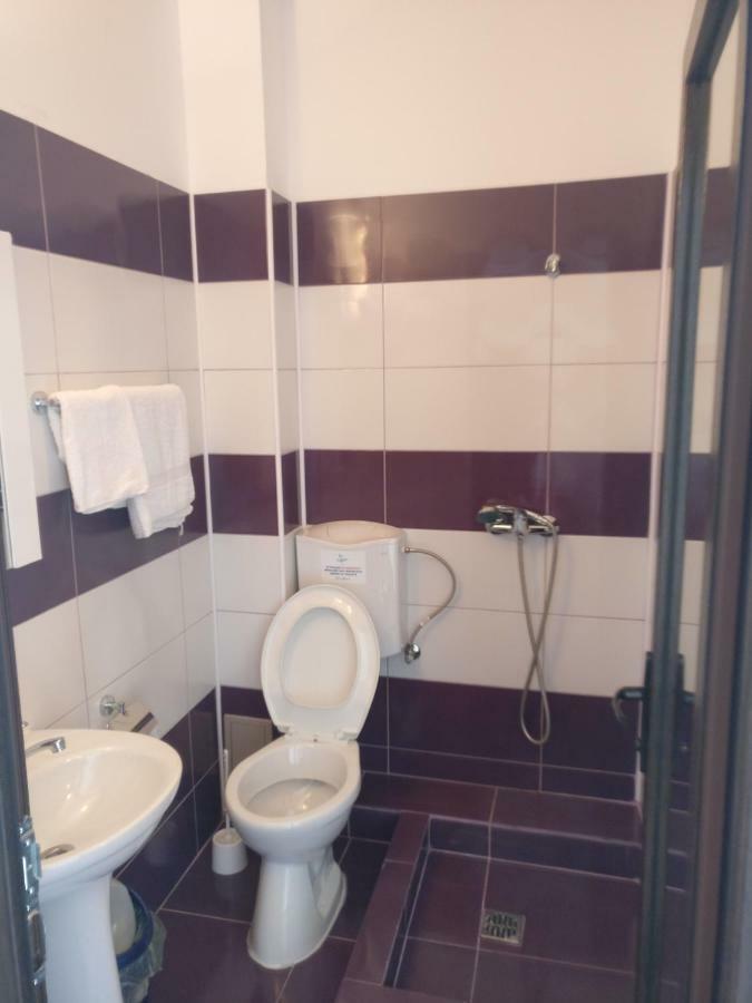 מלון קוסטינסטי Vila Isabela מראה חיצוני תמונה
